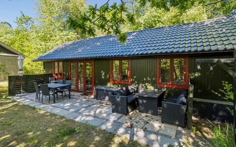 Blakke - 250M from the Sea: Cottage, Garden, Shade, Garden Buildings, Yard, Backyard, Landscaping, Farmhouse, Siding, Log Cabin