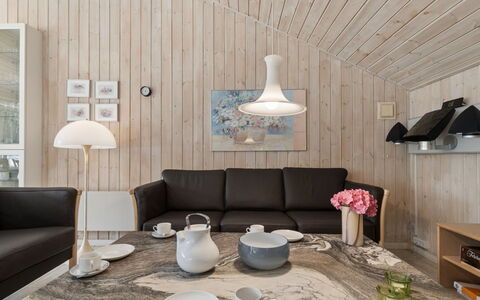 Sylvia - 900M from the Sea: Wood, Roof, Architecture, Home, House, Cottage, Siding, Hardwood, Slope, Estate