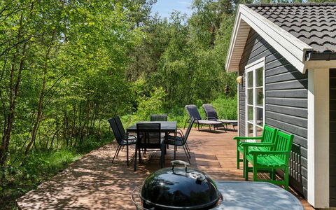 Signe - 850M from the Sea: Wood, House, Cottage, Home, Roof, Rural Area, Siding, Log Cabin, Garden Buildings, Hardwood