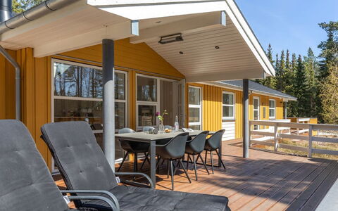 Arndis - 600M from the Sea: Wood, House, Cottage, Home, Roof, Rural Area, Siding, Log Cabin, Garden Buildings, Hardwood