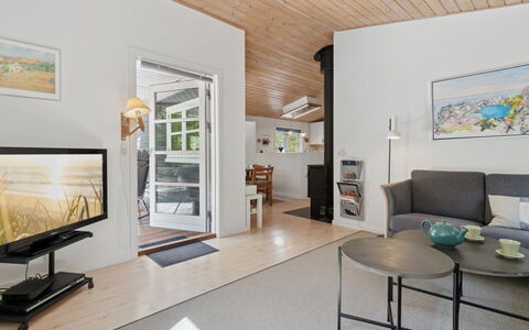 Hallgerd - 800M from the Sea: Wood, House, Cottage, Home, Roof, Rural Area, Siding, Log Cabin, Garden Buildings, Hardwood