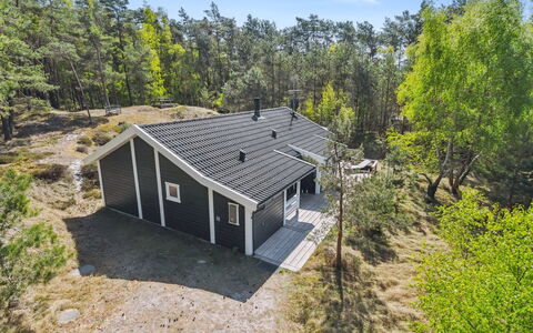 Hallgerd - 800M from the Sea: Wood, House, Cottage, Home, Roof, Rural Area, Siding, Log Cabin, Garden Buildings, Hardwood