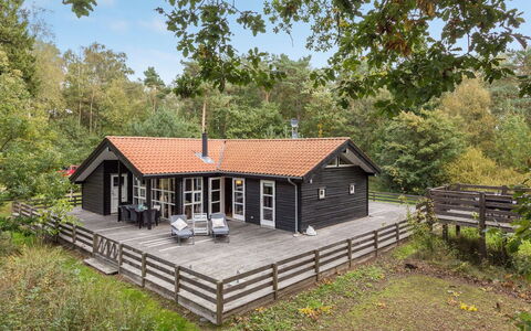 Fastulf - 300M from the Sea: Grass, Wood, Rural Area, Shrub, Cottage, Roof, Plain, Land Lot, Home, Groundcover