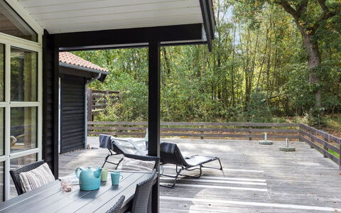 Fastulf - 300M from the Sea: Grass, Wood, Rural Area, Shrub, Cottage, Roof, Plain, Land Lot, Home, Groundcover