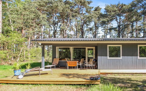 Mikkelina - 700M from the Sea: Building, House, Window, Home, Roof, Residential Area, Shrub, Cottage, Land Lot
