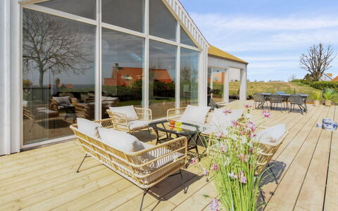 Skoge - 500M from the Sea: Grass, Shrub, House, Garden, Home, Cottage, Land Lot, Lawn, Groundcover