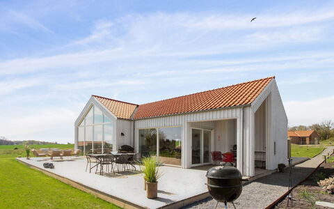 Skoge - 500M from the Sea: Grass, Shrub, House, Garden, Home, Cottage, Land Lot, Lawn, Groundcover