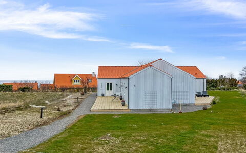 Skoge - 500M from the Sea: Grass, Shrub, House, Garden, Home, Cottage, Land Lot, Lawn, Groundcover
