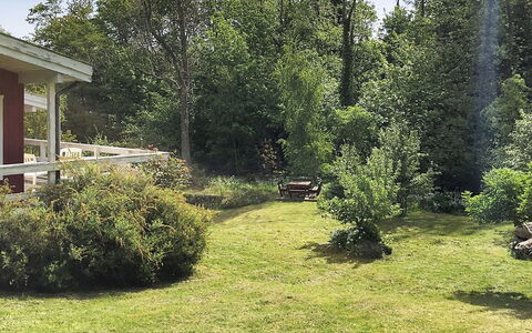 Hannele - 200M from the Sea: Roof, House, Land Lot, Home, Cottage, Estate, Garden Buildings, Shade, Log Cabin, Landscaping