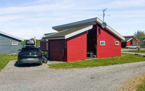 Carlie - 2.8Km from the Sea: Wood, House, Cottage, Home, Roof, Rural Area, Siding, Log Cabin, Garden Buildings, Hardwood