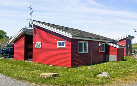 Carlie - 2.8Km from the Sea: Wood, House, Cottage, Home, Roof, Rural Area, Siding, Log Cabin, Garden Buildings, Hardwood