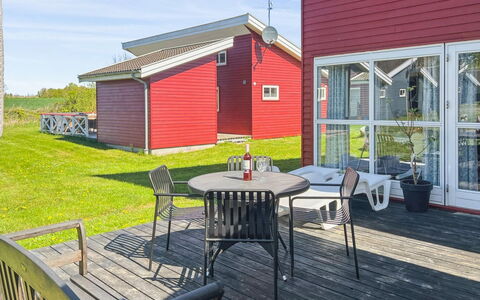 Carlie - 2.8Km from the Sea: Wood, House, Cottage, Home, Roof, Rural Area, Siding, Log Cabin, Garden Buildings, Hardwood