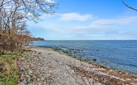 Alfred - 25M from the Sea: Home, Cottage, Porch, Siding, Farmhouse, Outdoor Structure