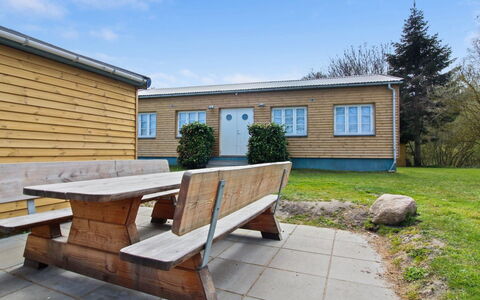 Alfred - 25M from the Sea: Home, Cottage, Porch, Siding, Farmhouse, Outdoor Structure