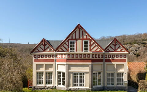 Anina - 400M from the Sea: Wood, House, Cottage, Home, Roof, Rural Area, Siding, Log Cabin, Garden Buildings, Hardwood