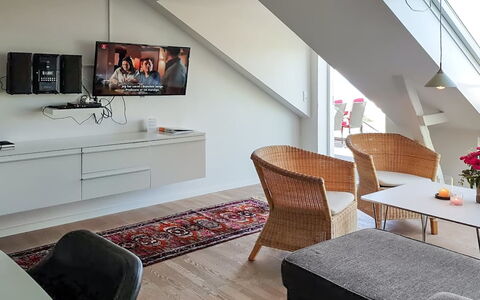 Thorsten - 500M from the Sea: Wood, House, Cottage, Home, Roof, Rural Area, Siding, Log Cabin, Garden Buildings, Hardwood