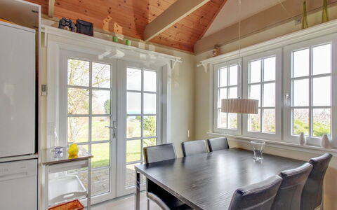 Spurgh - 250M from the Sea: Wood, House, Cottage, Home, Roof, Rural Area, Siding, Log Cabin, Garden Buildings, Hardwood
