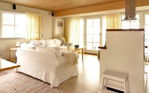 Iikka - 300M from the Sea: Wood, House, Cottage, Home, Roof, Rural Area, Siding, Log Cabin, Garden Buildings, Hardwood