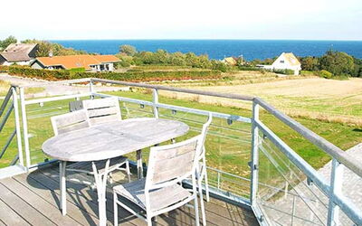 Hertha - 500M from the Sea