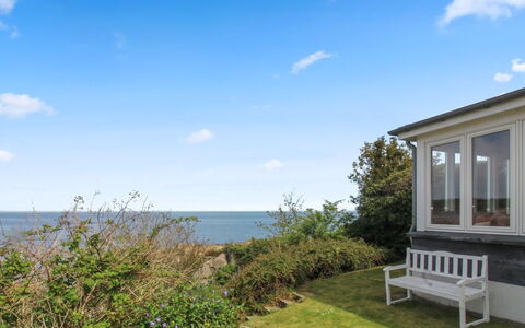 Ullamaj - 30M from the Sea: Wood, House, Cottage, Home, Roof, Rural Area, Siding, Log Cabin, Garden Buildings, Hardwood