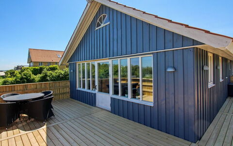 Voitto - 150M from the Sea: Roof, House, Land Lot, Home, Cottage, Estate, Garden Buildings, Shade, Log Cabin, Landscaping