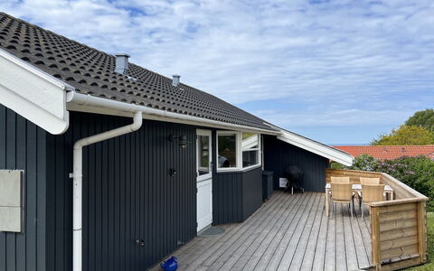 Paaske - 350M from the Sea: Wood, House, Cottage, Home, Roof, Rural Area, Siding, Log Cabin, Garden Buildings, Hardwood
