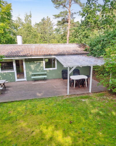Joske - 250M from the Sea