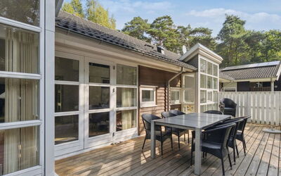 Dorit - 600M from the Sea