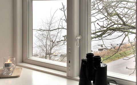 Uschi - 15M from the Sea: Building, House, Window, Home, Roof, Residential Area, Shrub, Cottage, Land Lot
