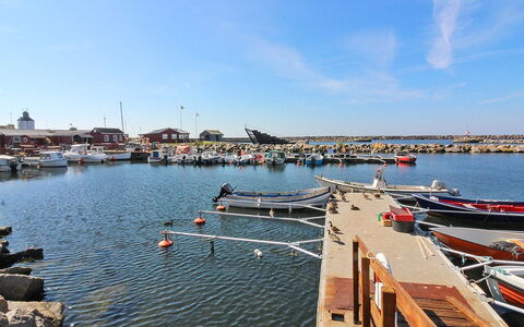 Allette - 10M from the Sea: Wood, House, Cottage, Home, Roof, Rural Area, Siding, Log Cabin, Garden Buildings, Hardwood