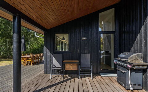 Ellin - 800M from the Sea: Wood, Roof, Architecture, Home, House, Cottage, Siding, Hardwood, Slope, Estate