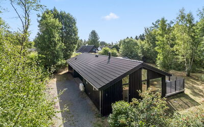 Ellin - 800M from the Sea