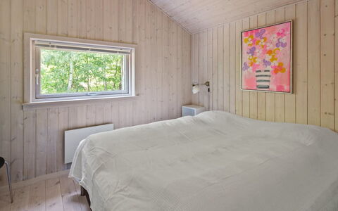 Nikoletta - 250M from the Sea: Wood, Home, Ceiling, Bedroom, Plank, Hardwood, Wood Flooring, Bedding, Wood Stain, Bed