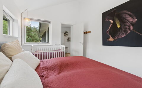 Margarethe - 250M from the Sea: Bed, Interior Design, Bedroom, Bedding, Wall, Bed Sheet, Furniture, Ceiling, Flooring, Wood