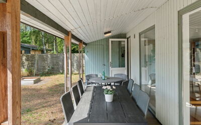Henri - 800M from the Sea