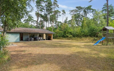 Henri - 800M from the Sea
