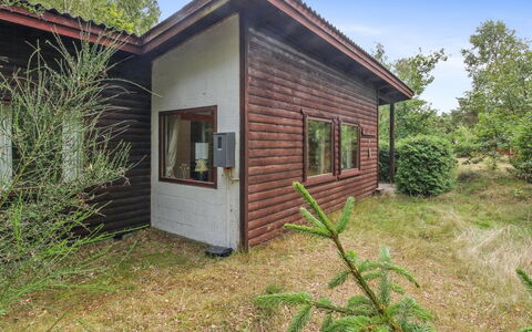 Farina - 150M from the Sea: Wood, House, Cottage, Home, Roof, Rural Area, Siding, Log Cabin, Garden Buildings, Hardwood