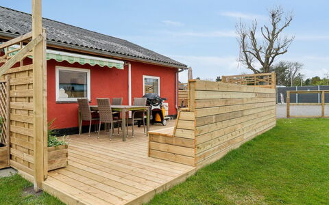 Kiana - 250M from the Sea: Wood, House, Cottage, Home, Roof, Rural Area, Siding, Log Cabin, Garden Buildings, Hardwood