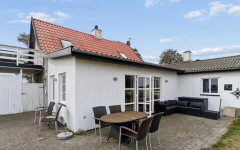 Nilia - 3.5Km from the Sea: Wood, Roof, Architecture, Home, House, Cottage, Siding, Hardwood, Slope, Estate