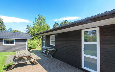 Hagen - 250M from the Sea: Wood, House, Cottage, Home, Roof, Rural Area, Siding, Log Cabin, Garden Buildings, Hardwood