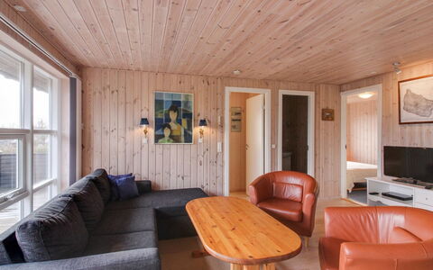 Hagen - 250M from the Sea: Wood, House, Cottage, Home, Roof, Rural Area, Siding, Log Cabin, Garden Buildings, Hardwood