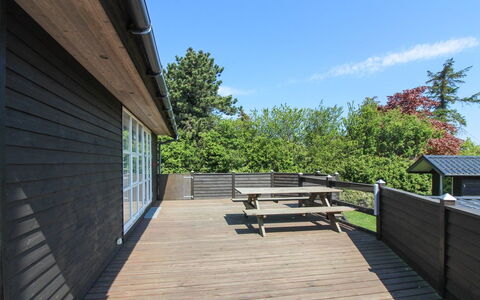 Hagen - 250M from the Sea: Wood, House, Cottage, Home, Roof, Rural Area, Siding, Log Cabin, Garden Buildings, Hardwood