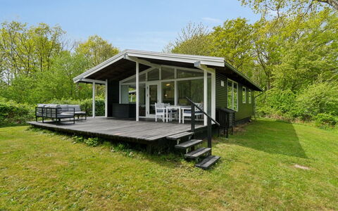 Esben - 350M from the Sea: Wood, House, Cottage, Home, Roof, Rural Area, Siding, Log Cabin, Garden Buildings, Hardwood