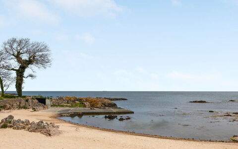 Majvi - 300M from the Sea: Wood, Roof, Architecture, Home, House, Cottage, Siding, Hardwood, Slope, Estate