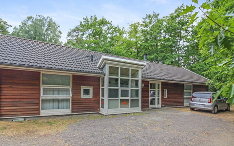 Verner - 500M from the Sea: Home, Residential Area, House, Cottage, Roof, Land Lot, Siding, Garden, Estate, Lawn