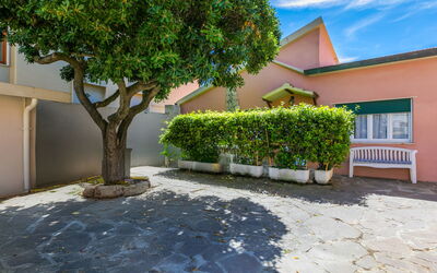 Accommodation:&nbsp;Harbour 644.2