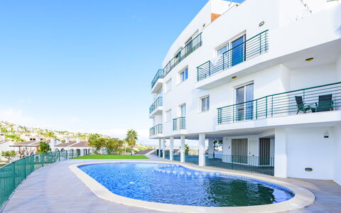 Brisa Mar: Sky, Water, Property, Building, Azure, Window, Urban Design, Condominium, Aqua, Leisure