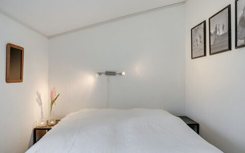 Essi - 300M from the Sea: Wall, Interior Design, Bed, Bedroom, Ceiling, Furniture, Wood, Light Fixture, Floor, Flooring