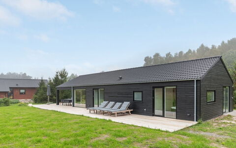 Iivo - 350M from the Sea: Wood, House, Cottage, Home, Roof, Rural Area, Siding, Log Cabin, Garden Buildings, Hardwood