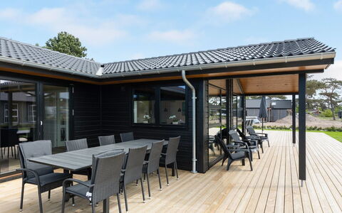 Ignat - 175M from the Sea: Wood, House, Cottage, Home, Roof, Rural Area, Siding, Log Cabin, Garden Buildings, Hardwood